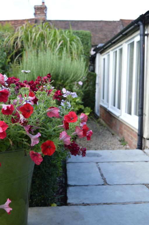 Motts Bed&Breakfast Great Dunmow Exteriör bild